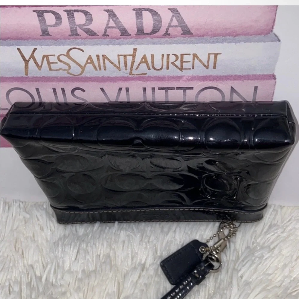 Coach Black Patent Signature Wristlet Clutch - Picture 3 of 6